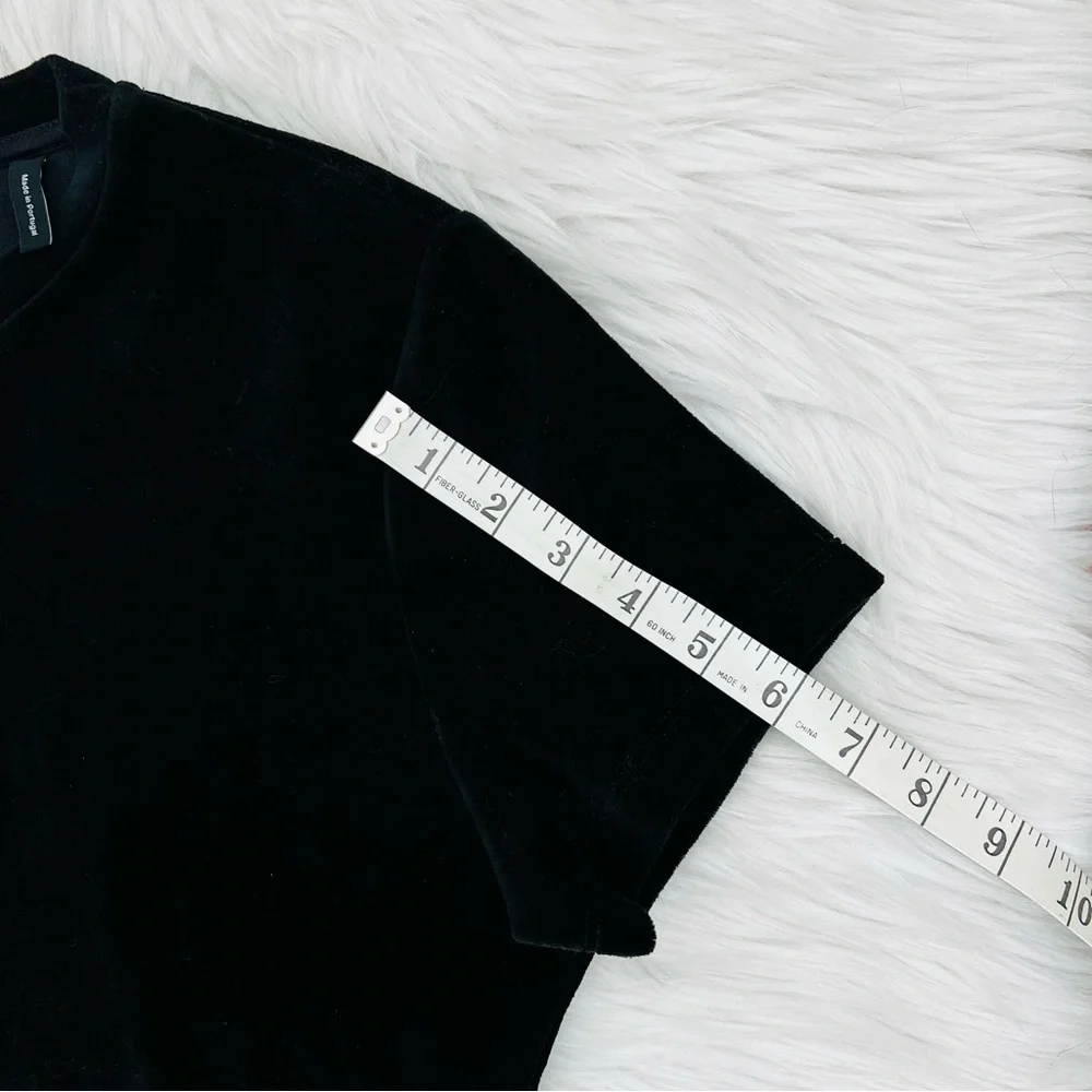 NWOT! Theory "Tiny Tee" Soft Black Velvet Ribbed Crew Neckline Sz M - Picture 8 of 8